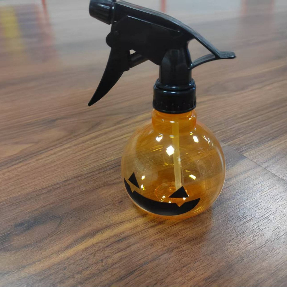 厂家直销各式各样塑料瓶子可装沐浴系列产品