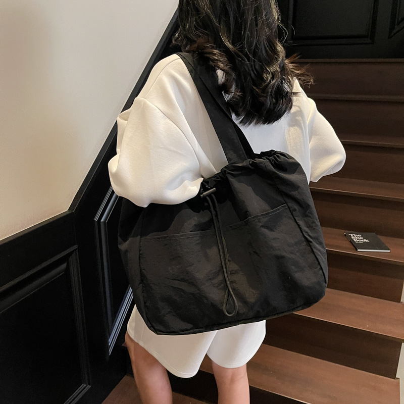 Capacious one-shoulder bag, universal handheld shopping bag
