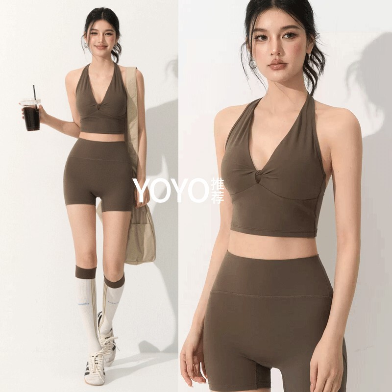 Atmospheric halter neck yoga outfit set with V-neck, front twist detail, thin straps, beautiful back, plus size, tight-fitting fitness sports set Atmospheric halter neck yoga outfit set with V-neck, front twist detail, thin straps, beautiful back, plus size, tight-fitting fitness sports set