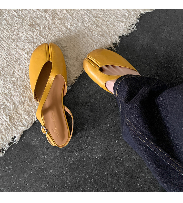 Sandal nữ da trâu chia ngón chân mũi trùm đế bệt — Đỏ (cao 1cm) chi tiết 32