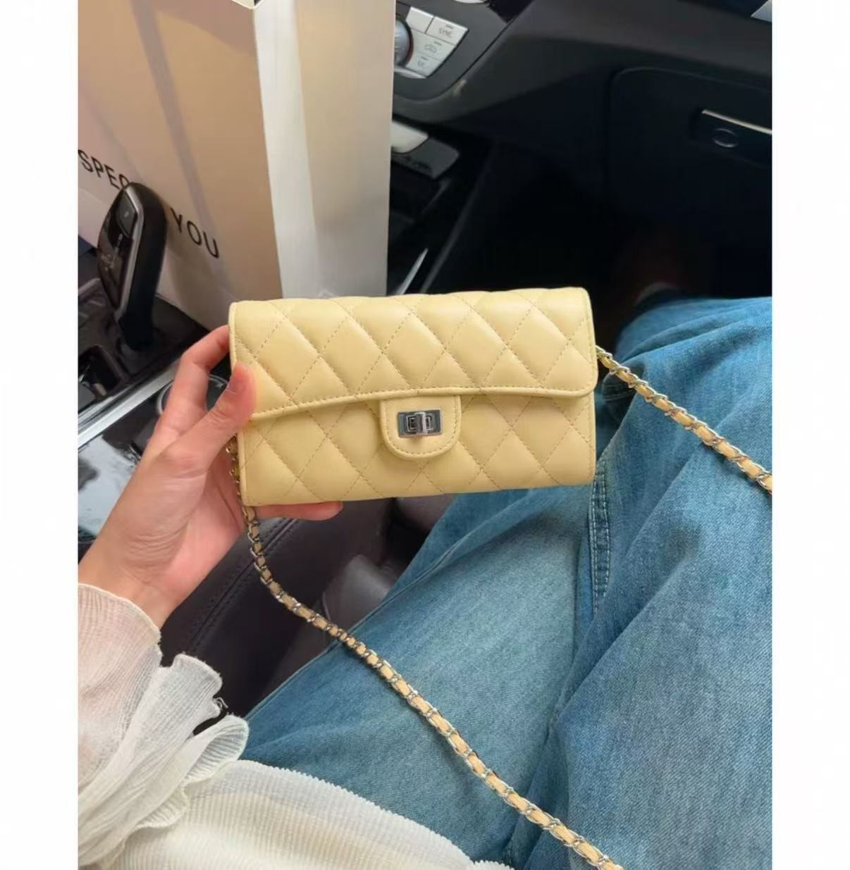 노란색 대형