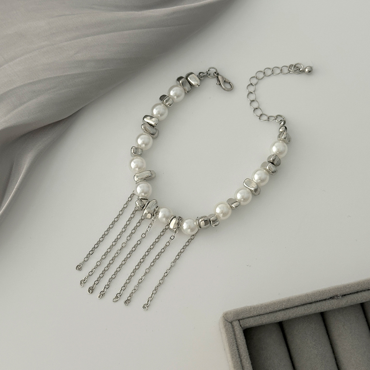 Colar de pérolas de luxo com fecho magnético para mulher_voghion.com