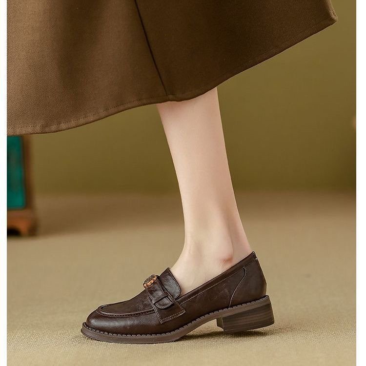 Mary Jane Soft Camellia Loafers For Women 2025 Autumn New Small Leather Shoes Commuting Chunky Slip-On Flats_vogvips.com