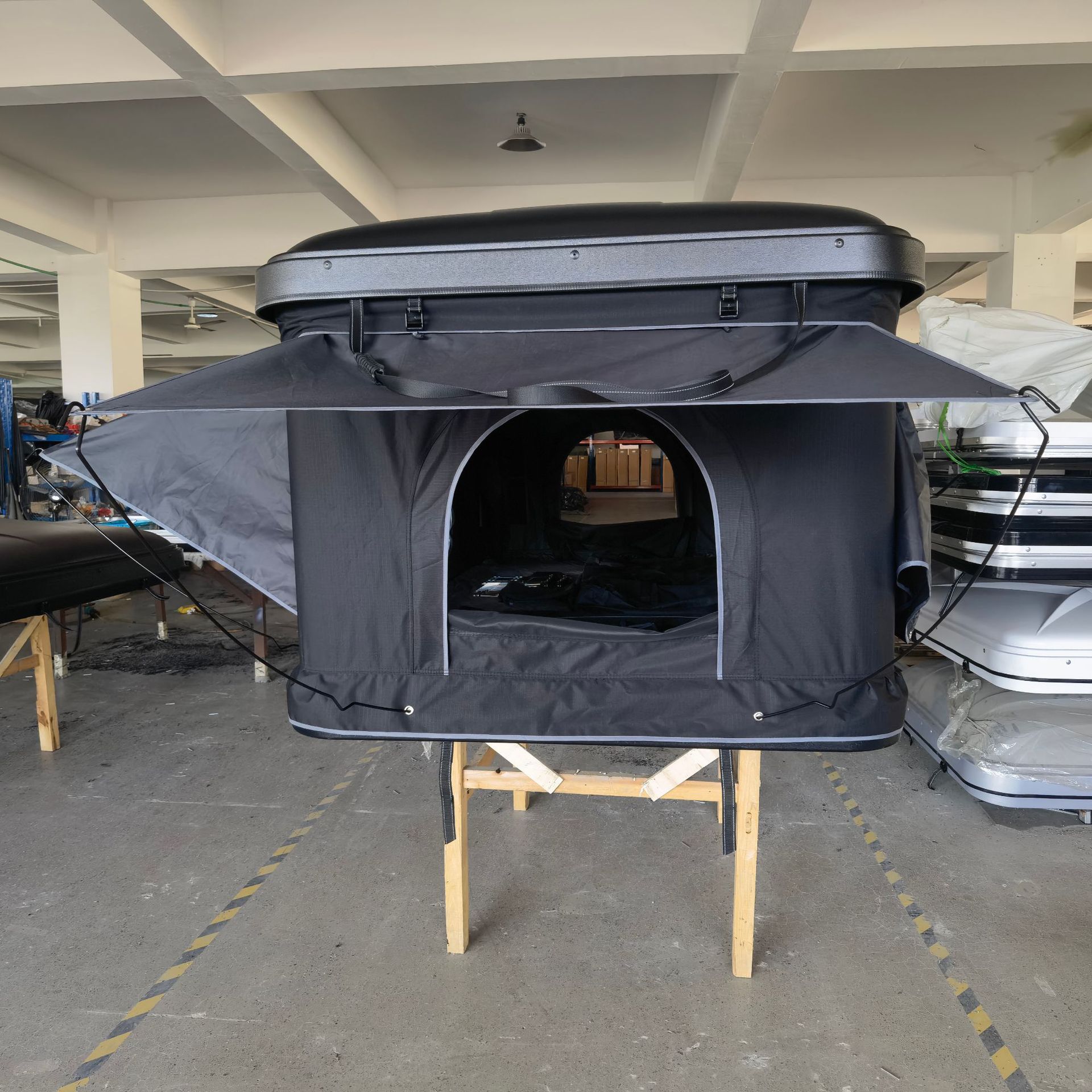 Plástico ABS gran sombrilla elevación vertical automática techo duro al aire libre a prueba de lluvia y protección solar gran sombrilla tienda de techo