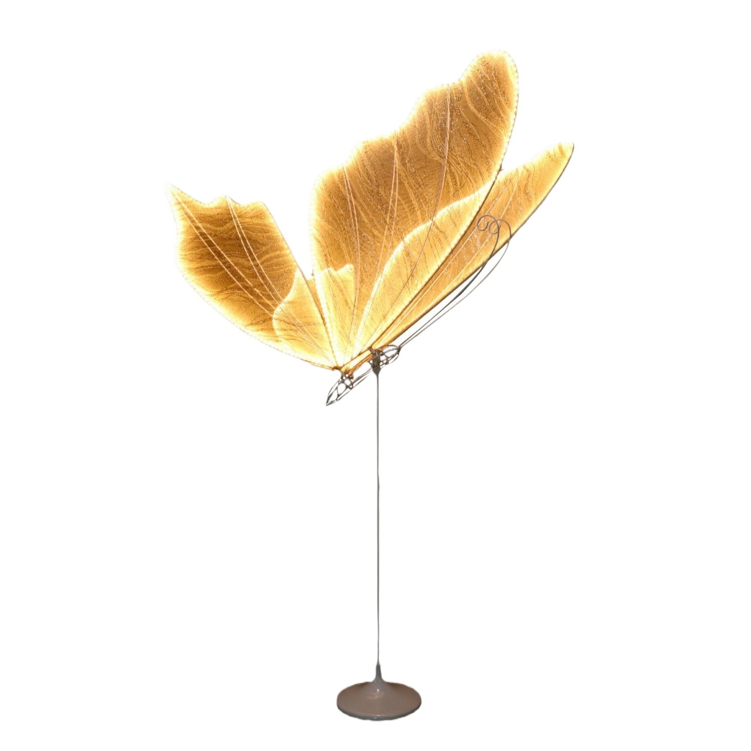 Disposición de accesorios de boda, alas de mariposa luminosas, decoración de escenario, colgantes de techo, decoración de lugar, guía de boda