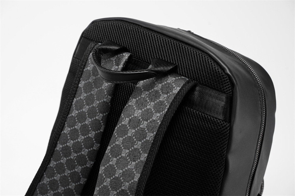 Sac à dos pour ordinateur portable pour homme avec broderie originale - Sac de travail antivol de grande capacité et résistant à l'eau, sac d'ordinateur durable de 15 pouces, style de voyage unisexe 2025_voghion.com