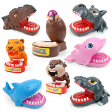 跨境减压鲨鱼咬手指玩具恶犬恐龙海盗桶亲子互动儿童整蛊玩具批发
