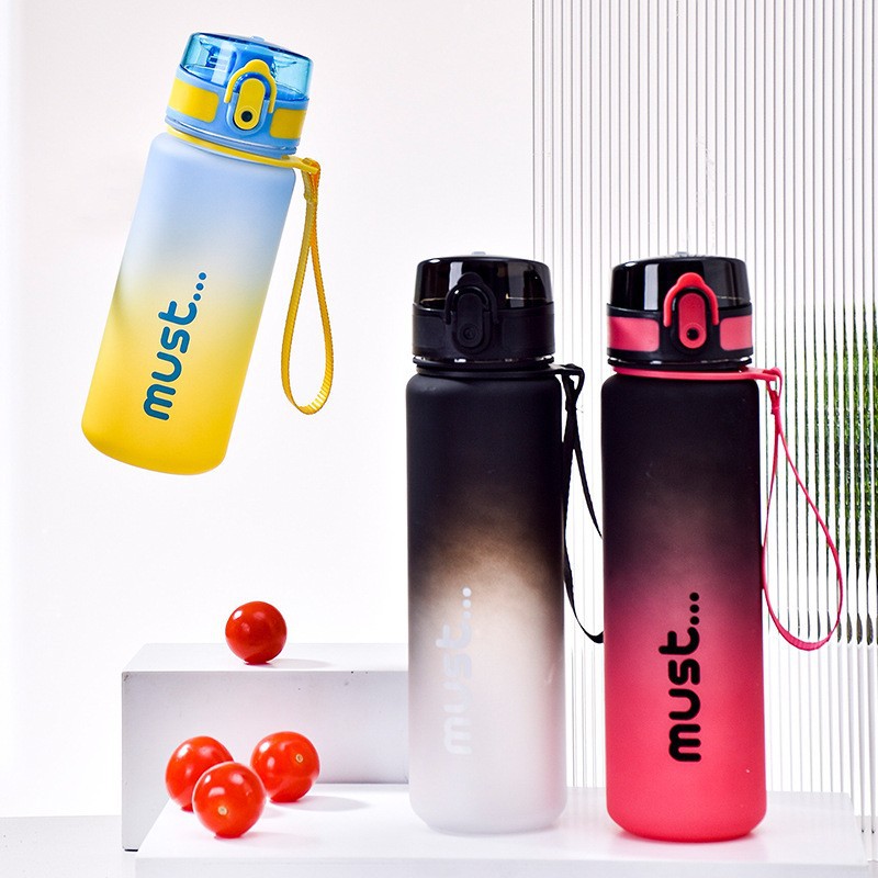 Yichang taza de agua deportiva portátil de alto valor facial taza casual de gran capacidad para estudiantes de color gradiente taza esmerilada al por mayor