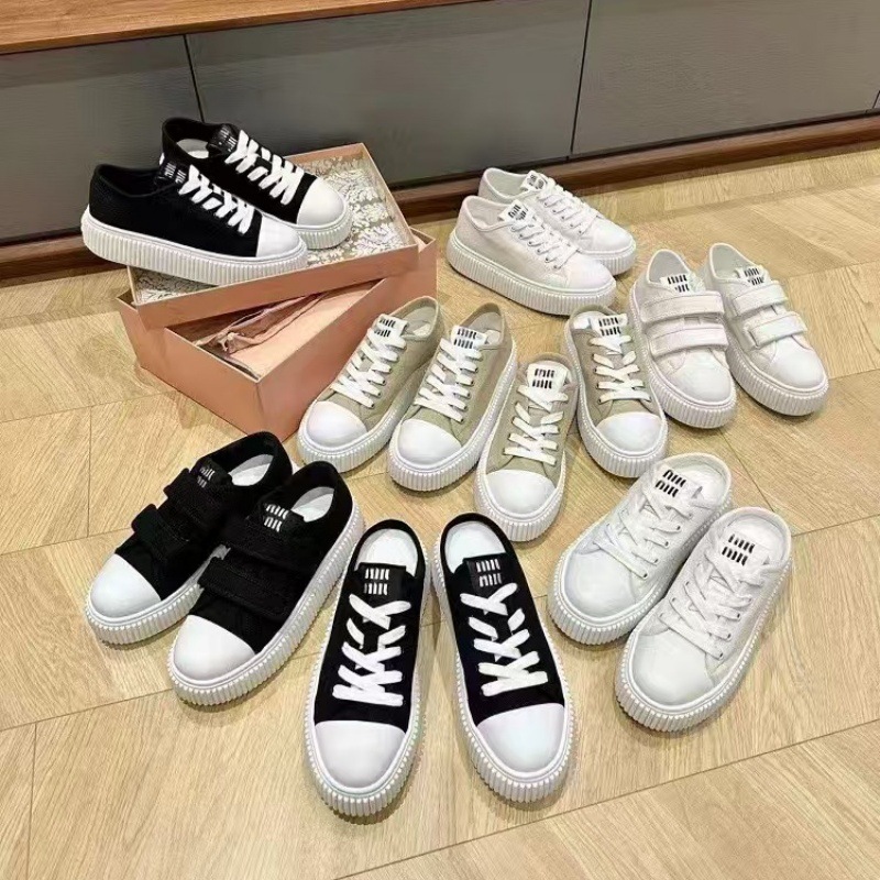 새로운 MM 홈 새로운 캔버스 신발 메시 두꺼운 바닥 여성 신발 패션 증가 경량 비스킷 빈 화이트 신발 하프 드래그
