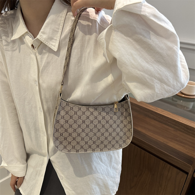 Bolsos de brazo de alto nivel para mujeres 2024 nueva moda multifuncional bolsos retro bolsos de hombro de oficina de viaje