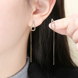 耳钉;耳环;项链