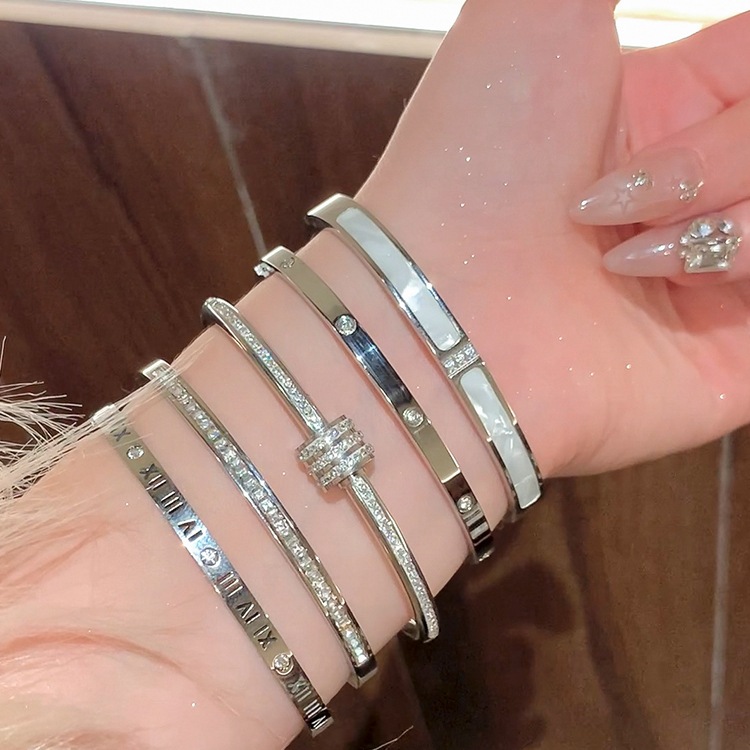 Light Luxury High-end Sense silver Full Diamond Bracelet Women's 2024 Explosions Titanium Steel Color-free Bracelet New Couple's Hand Jewelry