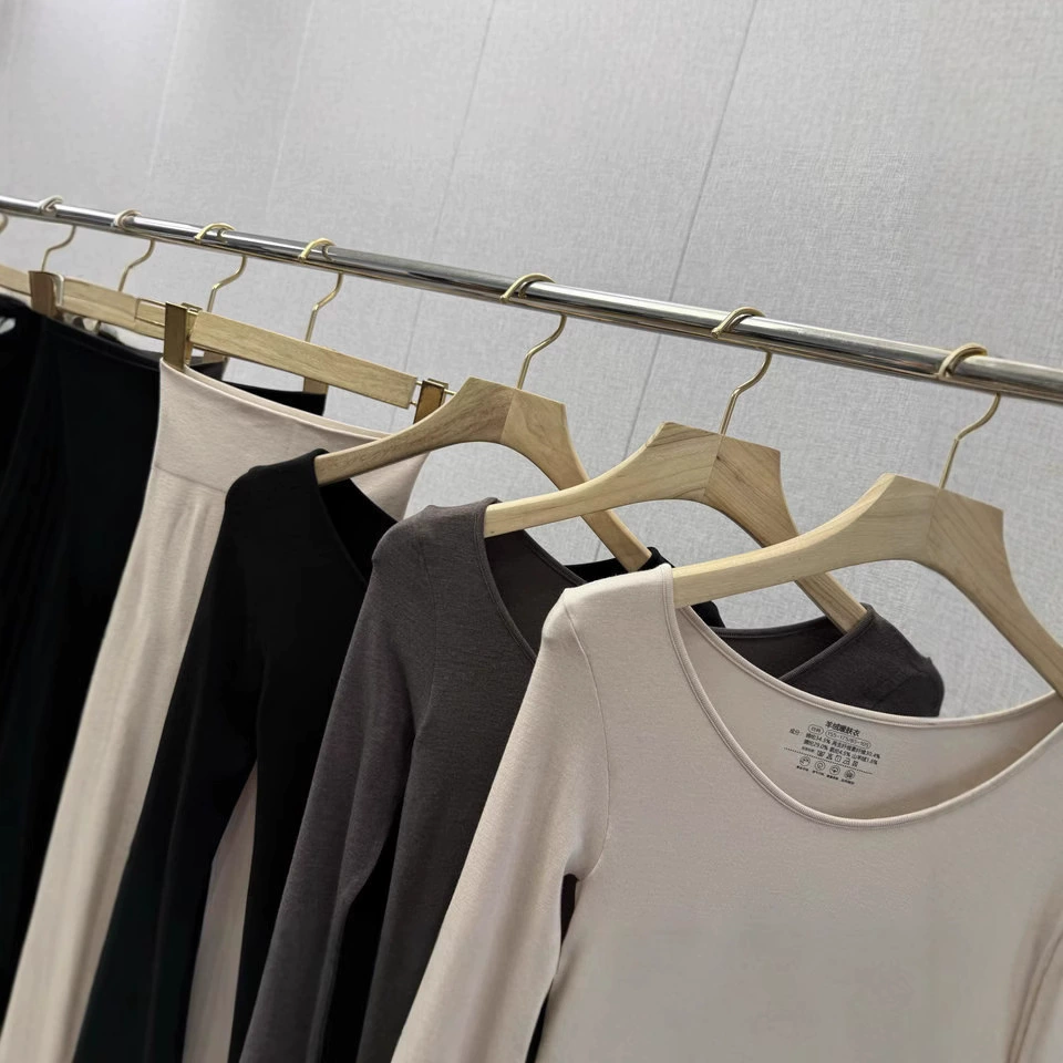 Верхняя часть тела удобна для взрыва с кашемиром, теплым, нежным и нежным, мягким кашемиром