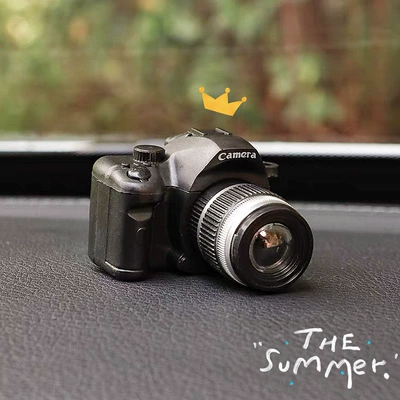 Nömrəli dayanma kartı, personality retro camera car moving - canon-camera