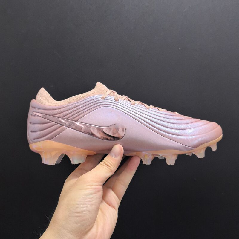 Cross-border Tiempo co-branded FG football boots Legend 11 Courtois outdoor turf non-slip fit ice blue soccer shoes Cross-border Tiempo co-branded FG football boots Legend 11 Courtois outdoor turf non-slip fit ice blue soccer shoes