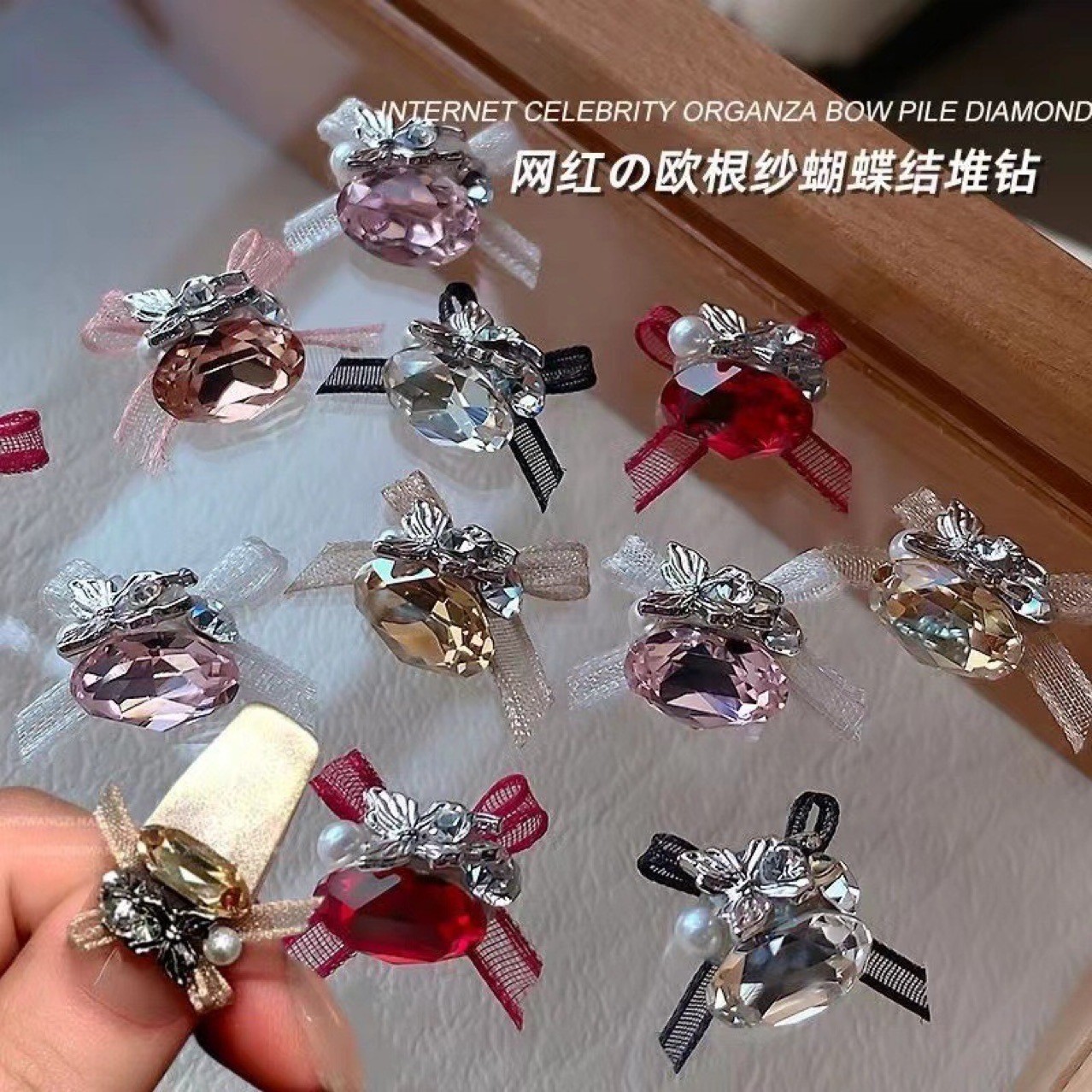 White diamond + black bow diamond