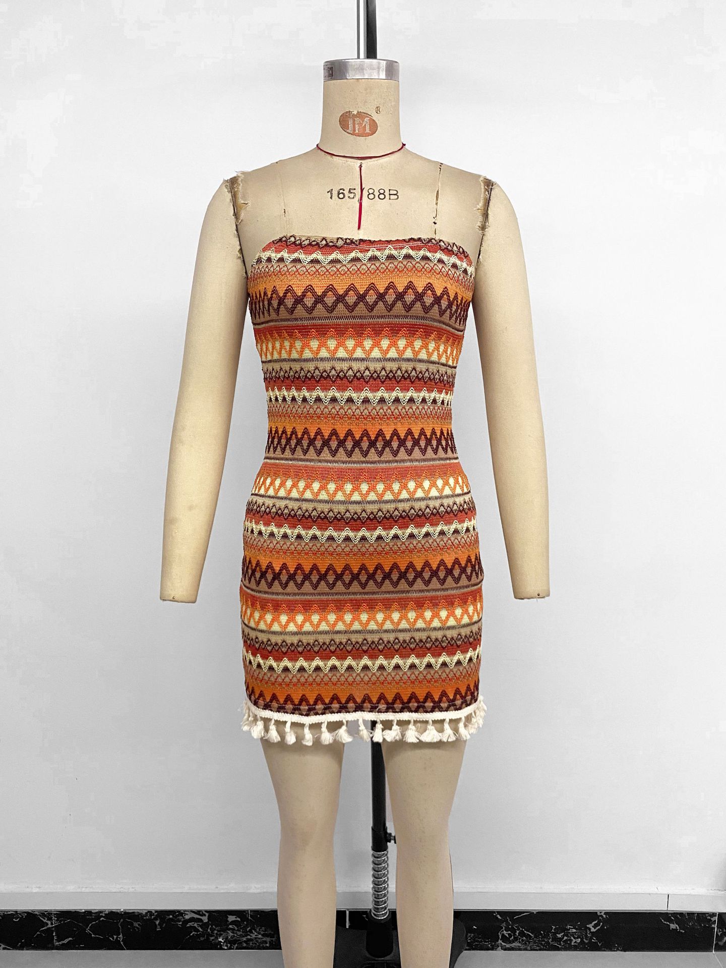 Spring/Summer Sleeveless Strapless Fitted Mini Dress for Women Sexy Embroidered Tassel Knitted Resort Style Thin Material_ecoleips.com