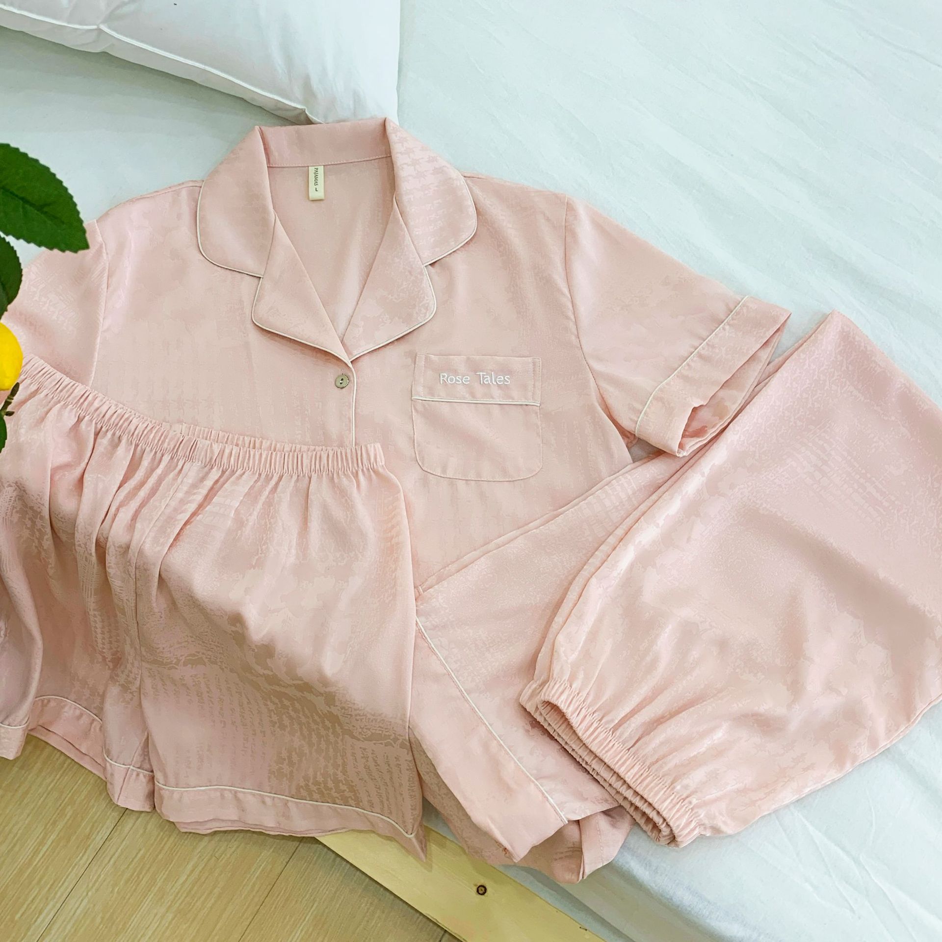 Pajamas Women's New Dark Pattern Jacquard Letter Embroidered Ice Silk Summer Thin Three-piece Outfit for Outer Wear