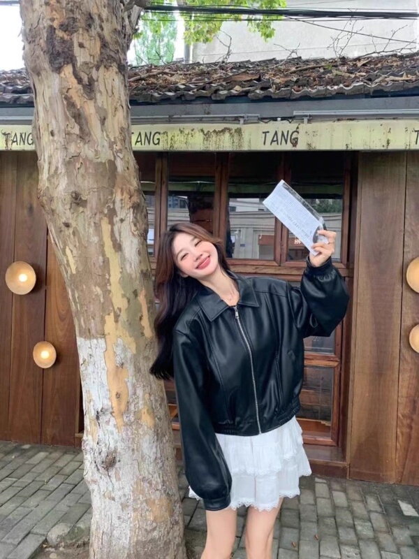 皮衣外套女款2025新款春秋季感黑色显瘦皮夹克小个子上衣设计感潮|undefined
