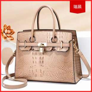 Ů���ٴ����2023�¿��ļ��r�д���������Ůʿ���������������