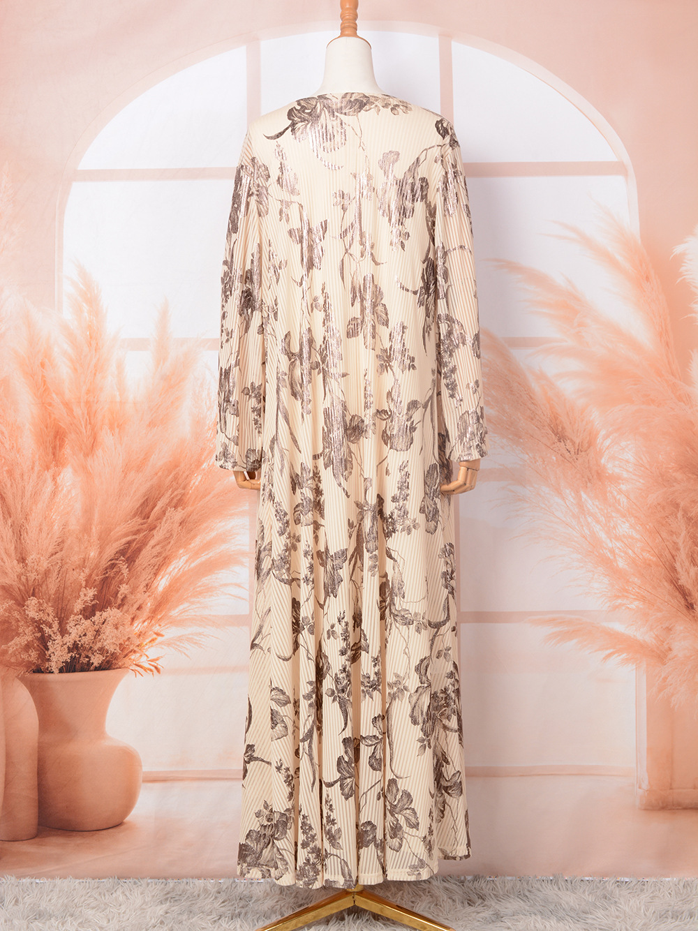 Middle East 2024 Summer New Fashion Gold-Embossed Muslim Dress Dubai Travel Cardigan Robe European And American Women's_ecoleips.com