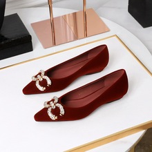 3685-K77 Korean version sexy shallow mouth low heeled women's shoes with rhinestone decoration pointed toe, stepped on slope heel, elegant single shoe for women