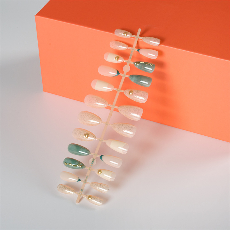 24 Pieces of Gilt Textured Press-On Nails, 3D Resin Almond-Shaped Nail Stickers, Hanfu Accessories, Nail Art Pieces Wholesale