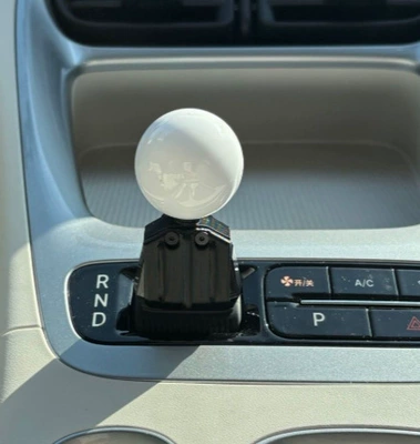Cab and accessories shift knob decorative accessory, practical - a-set-of-white-ball-heads-jade-texture