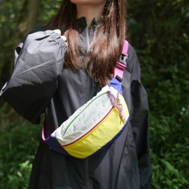 休闲背包;中大学生书包;旅行包袋