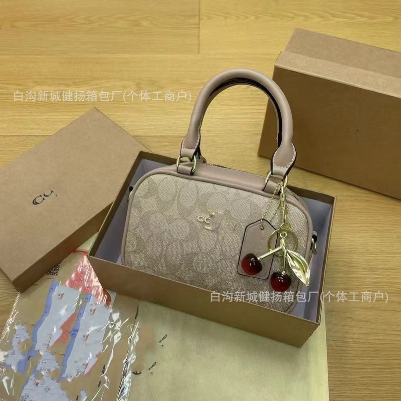 クロスボーダー c ホームボストンバッグクラシックピローバッグ大容量プリントレディースバッグファッショントレンドシングルショルダークロスボディバッグバッチ|undefined