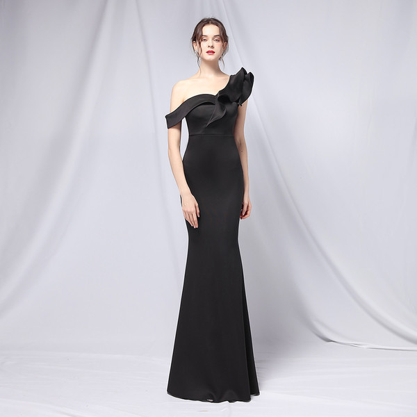 Fashionable long elegant sexy evening dress