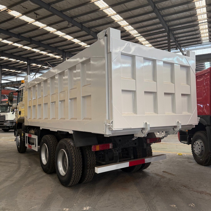 Exported to Africa, eight-wheel hydraulic dump truck HOWO TX, 440 horsepower dump truck for transporting soil and debris