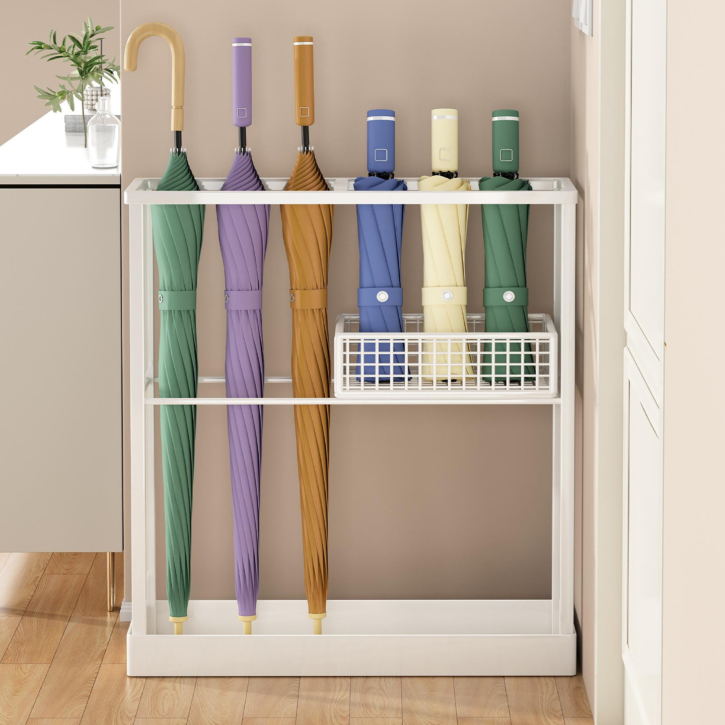 Large-Capacity Umbrella Storage Rack at the Entrance Door, Umbrella Storage Rack, Drain Umbrella Rack, Entrance Umbrella Bucket