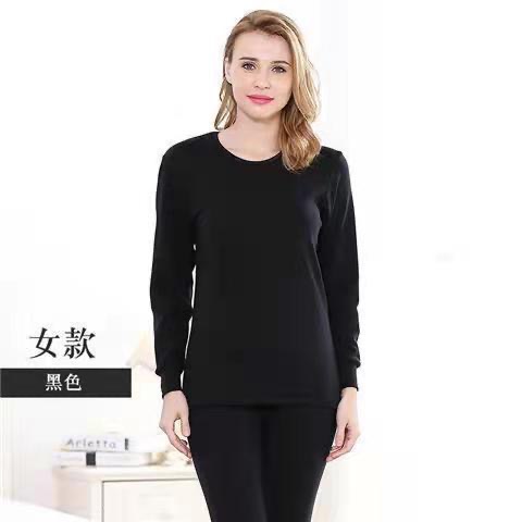 With a round collar, black