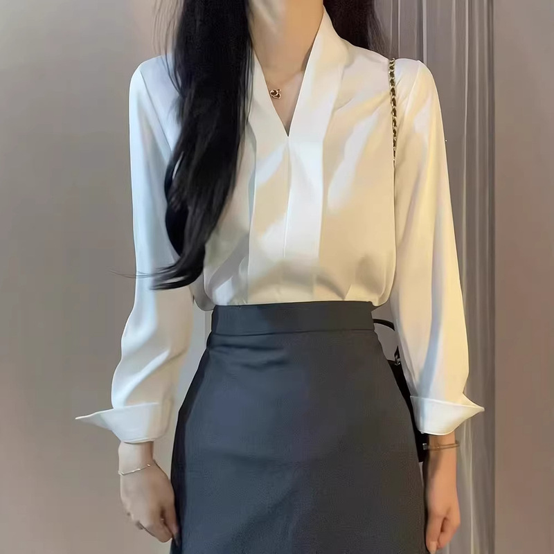 White Formal V-Neck Professional Shirt for Women, Autumn and Winter High-End Elegant Suit Shirt, Women's Office Wear, Commuter Top White Formal V-Neck Professional Shirt for Women, Autumn and Winter High-End Elegant Suit Shirt, Women's Office Wear, Commuter Top