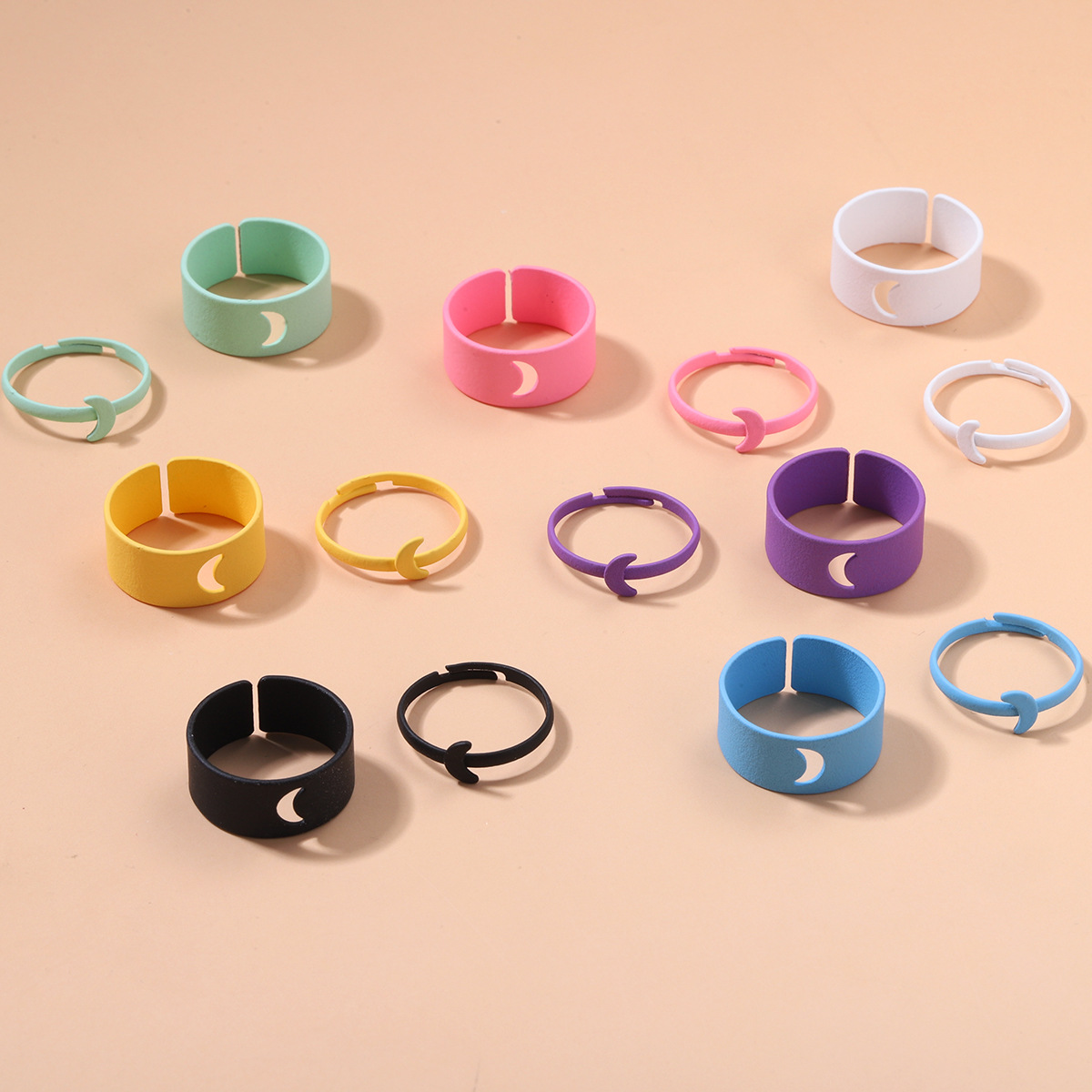 Fashion Frosted Texture Crescent Ring Solid Color Alloy Open Ring display picture 2