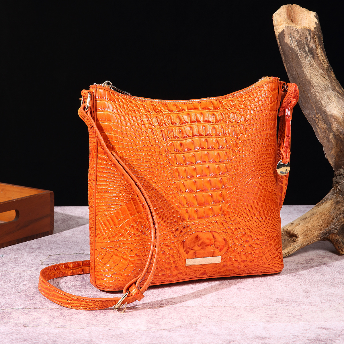Retro Women's Bag Multi-color Crocodile Pattern Bags_voghion.com