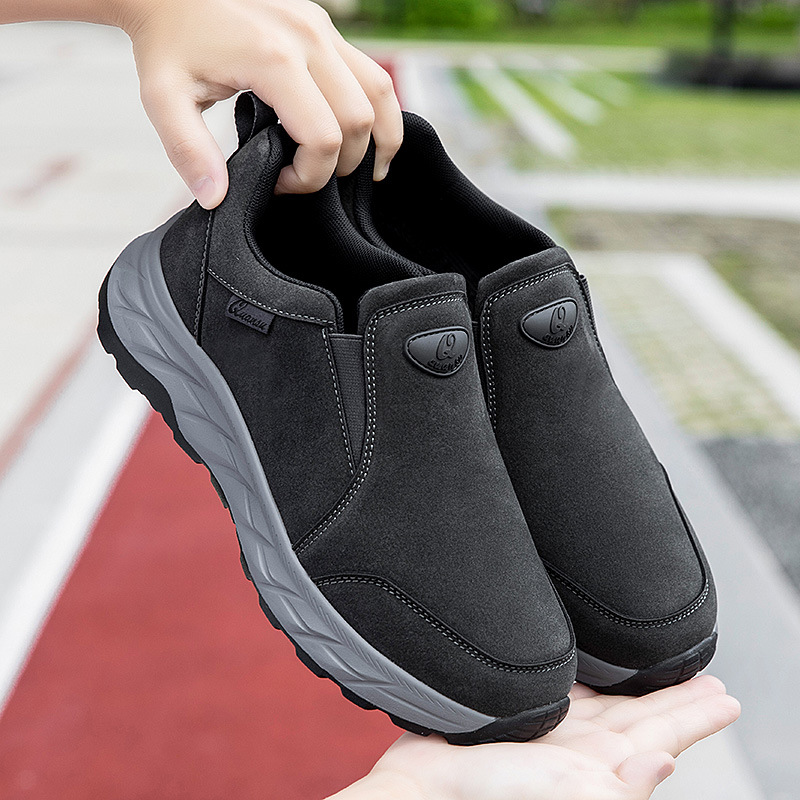 Zapatos de madres de mediana edad primavera y otoño zapatos de mujer ligeros planos 2024 zapatos de suela suave transpirables y resistentes al desgaste