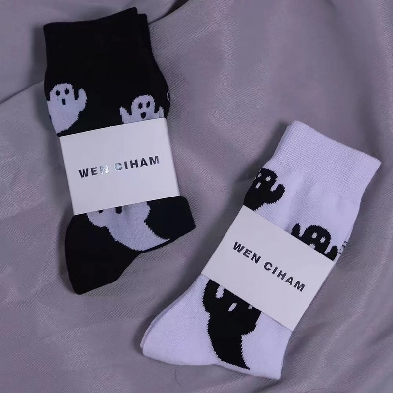 Cross-border ghost Halloween black and white socks instemu Amazon for simple Joker men and women socks