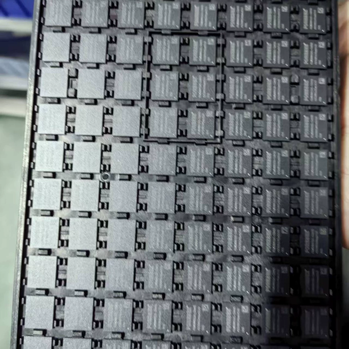 FEMDNN032G-C9A5