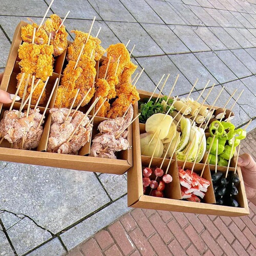 Takeaway hot pot grid nine-grid packaging box, disposable 9-grid takeaway box, kraft paper baking dessert box