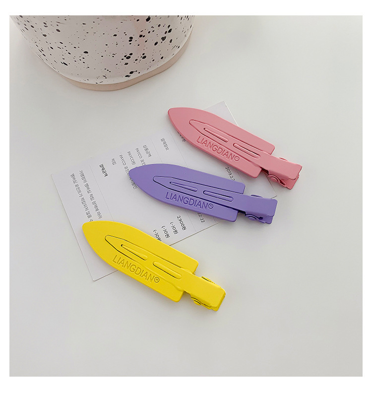 Korean Candy Color Metal Hairpin Wholesale Summer Word Clip Bangs Clip Duckbill Clip Headdress display picture 5