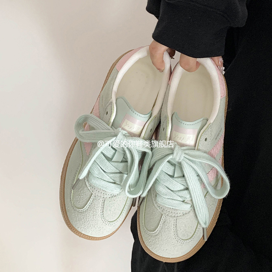 Zapatos deportivos retro de primavera y verano de 2025 nuevos zapatos de mujer de moda, zapatos casuales de nicho para estudiantes, mujeres