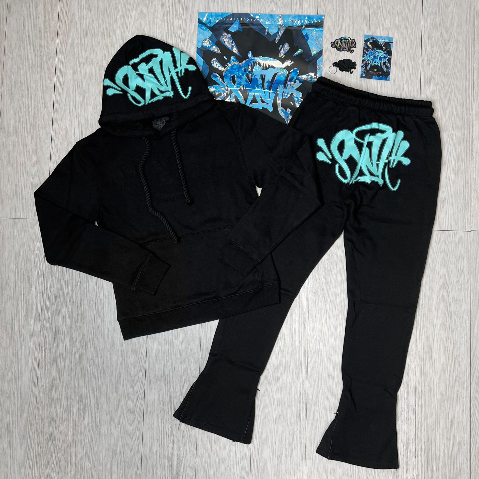 Traje negro 10 (accesorios + bolso)
