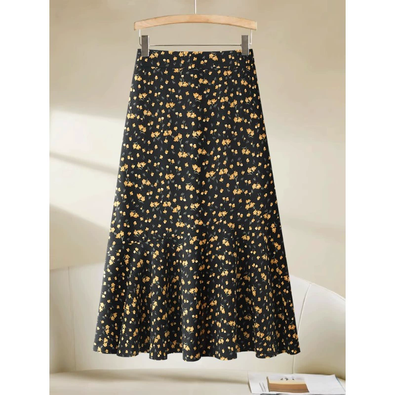 Летняя тонкая юбка А-силуэта из шифона с цветочным принтом в стиле лёгкой роскоши, новинка 2025 года, дизайн из ледяного шёлка, облегающая, плиссированная.