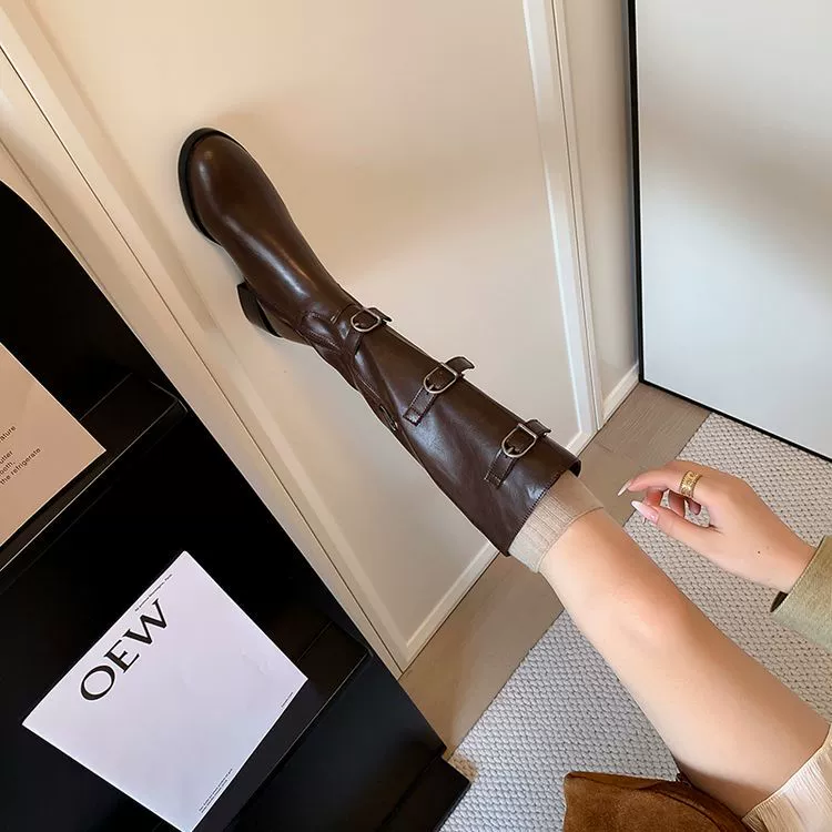 Толстые каблуки без колен сапоги Британские круглые сапоги с высокой головкой рыцаря женские 2024 осень и зима новые черные западные ковбойские сапоги