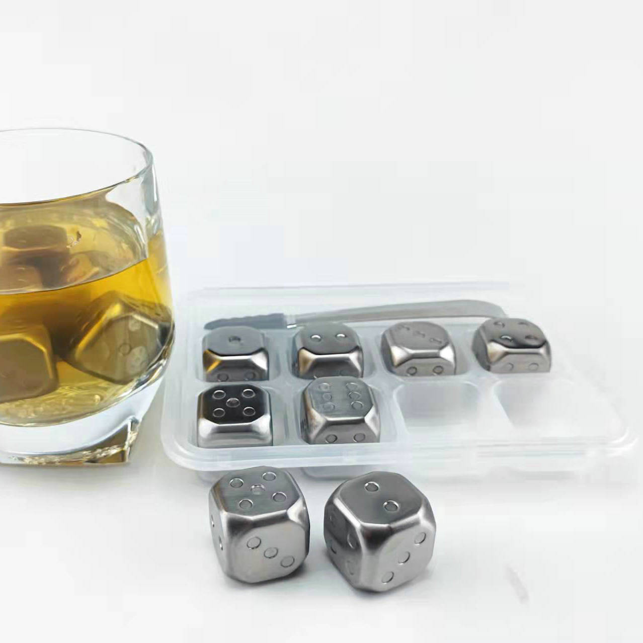 Ice cubes for whiskey