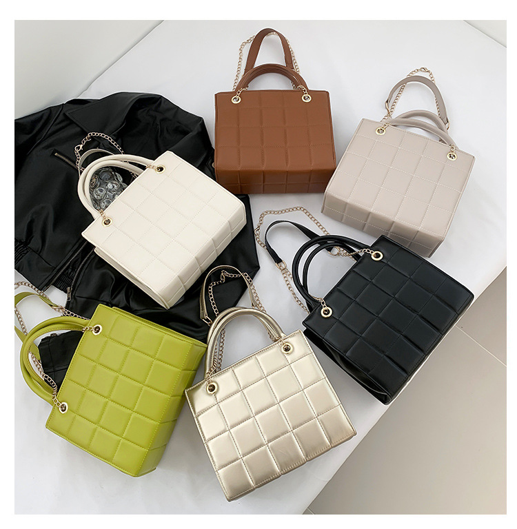 Women's Medium Pu Leather Solid Color Classic Style Zipper Handbag display picture 1