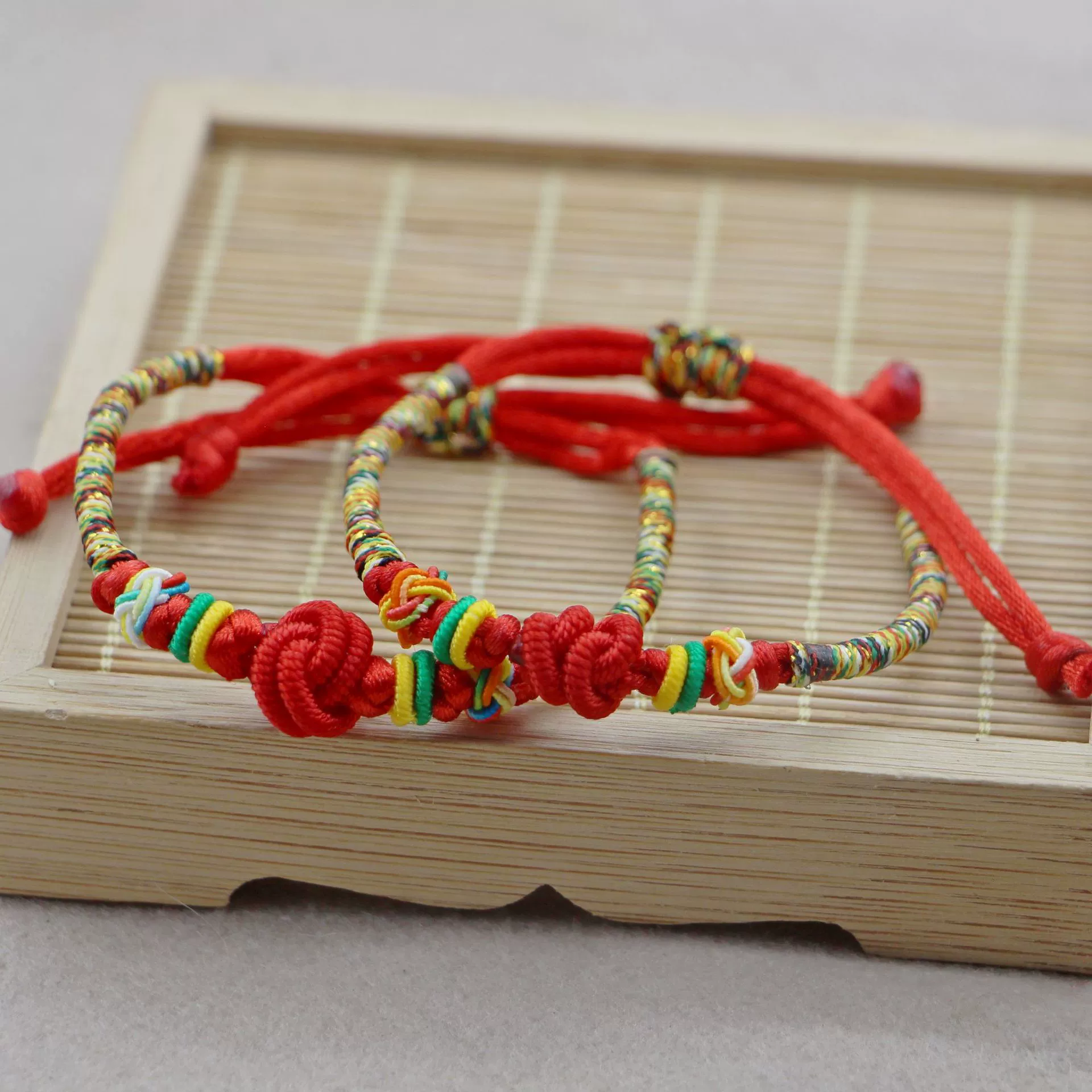Children's woven red rope bracelet handmade for men and women for beloved