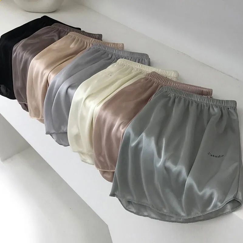 Loose Safety Shorts to Prevent Exposure, Women's Summer Thin Ice Silk Shorts, Silky and Non-Curling, Suitable for Wearing under Skirts, Insurance Leggings Loose Safety Shorts to Prevent Exposure, Women's Summer Thin Ice Silk Shorts, Silky and Non-Curling, Suitable for Wearing under Skirts, Insurance Leggings